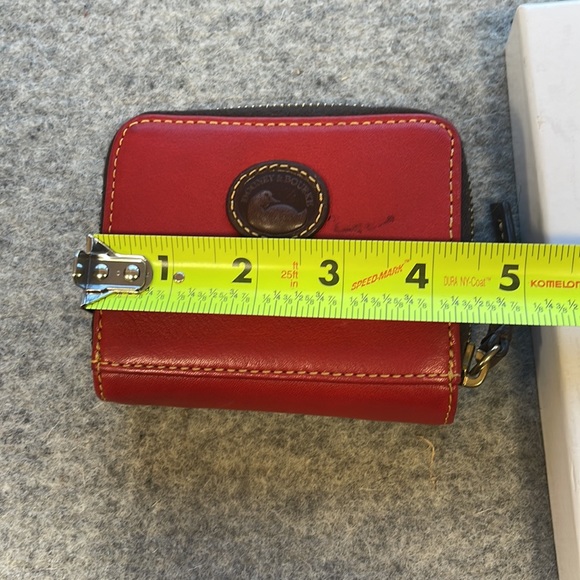 Dooney & Bourke small zip around leather wallet - Picture 11 of 12